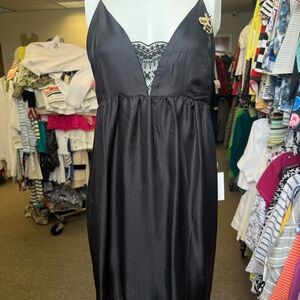 Elegant Black Dress with Lace Trim and Spaghetti Straps